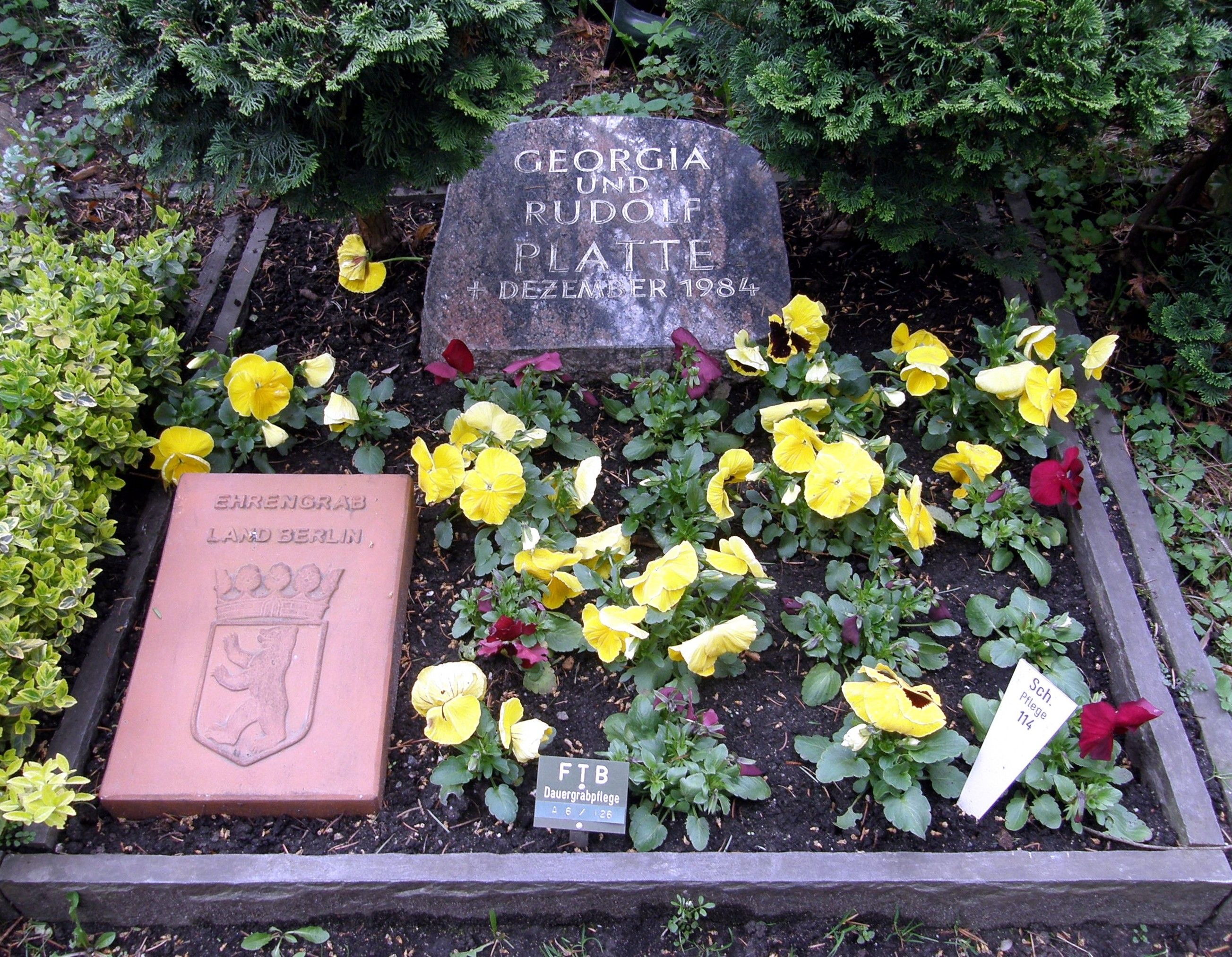 Gemeinsames Grab von Rudolf Platte und Georgia Lind auf dem Friedhof Wilmersdorf